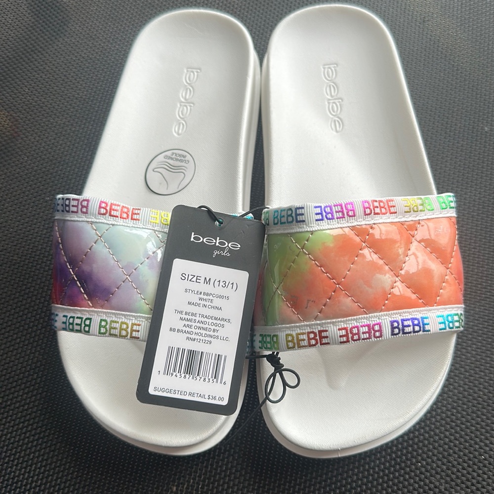BEBE GIRLS QUILTED LOGO SLIDE/SANDAL: WHITE W/ TIE DYE: NWT: SZ M (13/1)